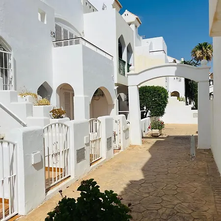 Apartment De Buganvillas *